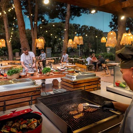 Valamar Amicor Resort Stari Grad  Ngoại thất bức ảnh