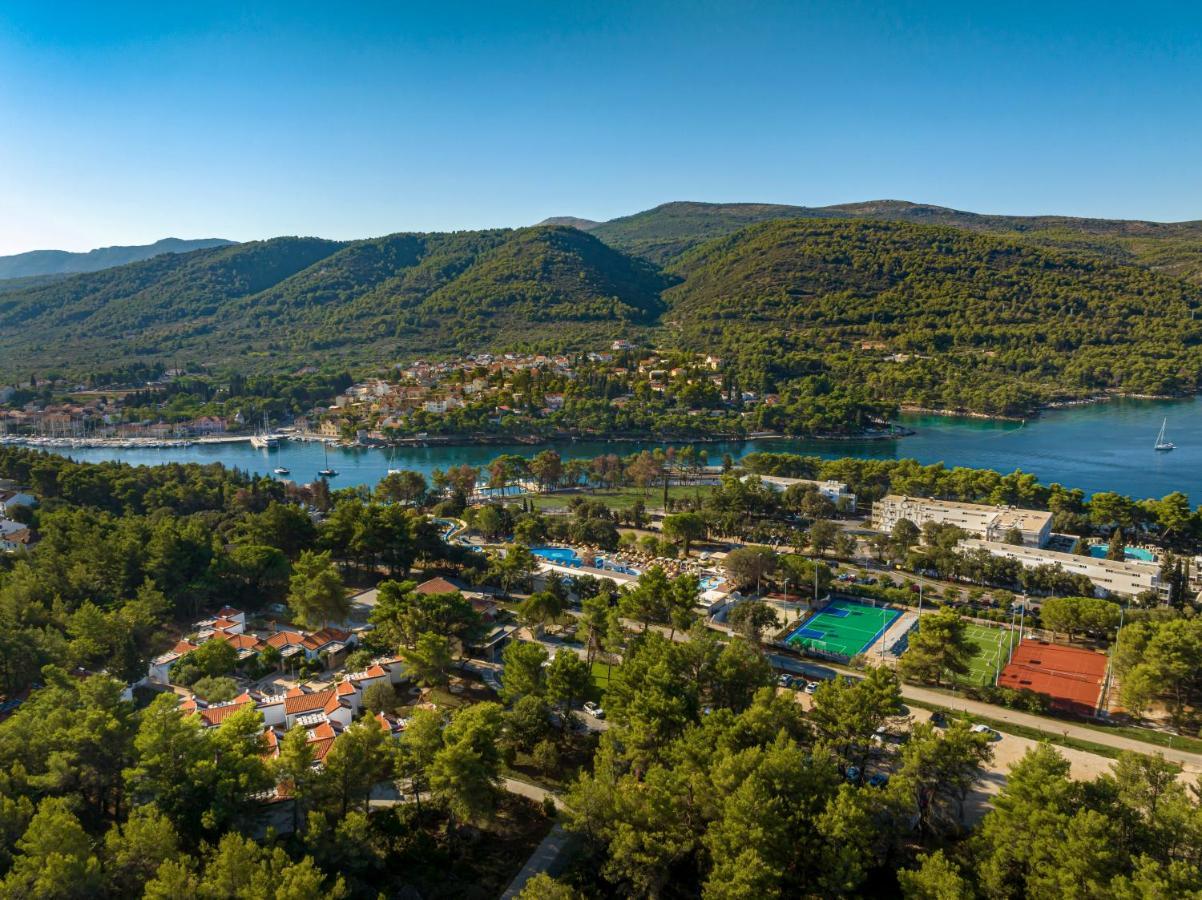 Valamar Amicor Resort Stari Grad  Ngoại thất bức ảnh