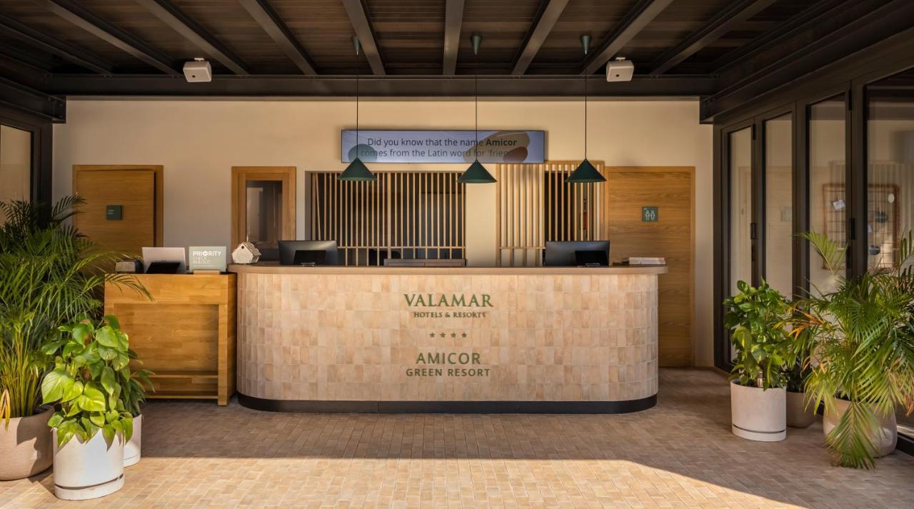Valamar Amicor Resort Stari Grad  Ngoại thất bức ảnh