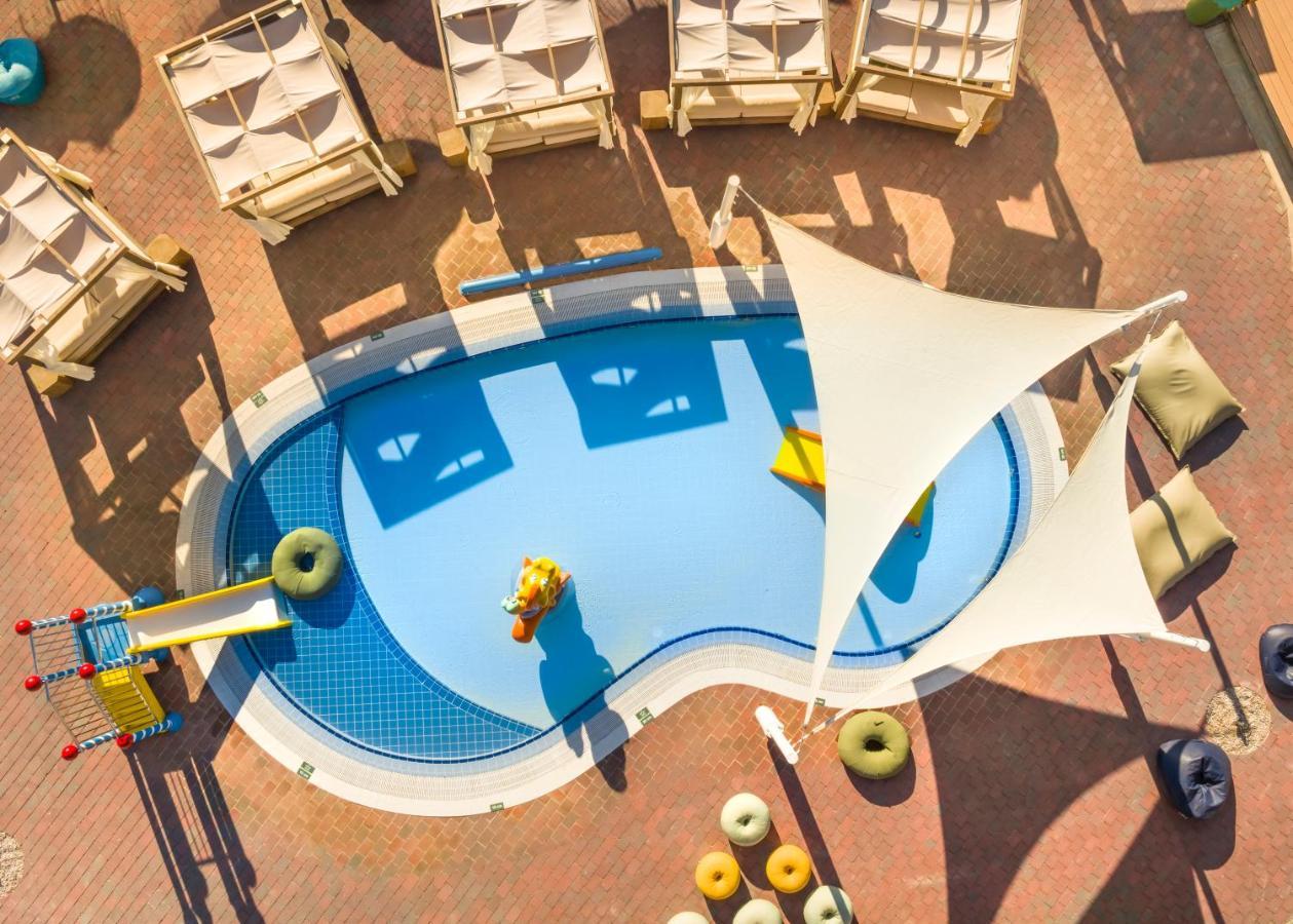 Valamar Amicor Resort Stari Grad  Ngoại thất bức ảnh