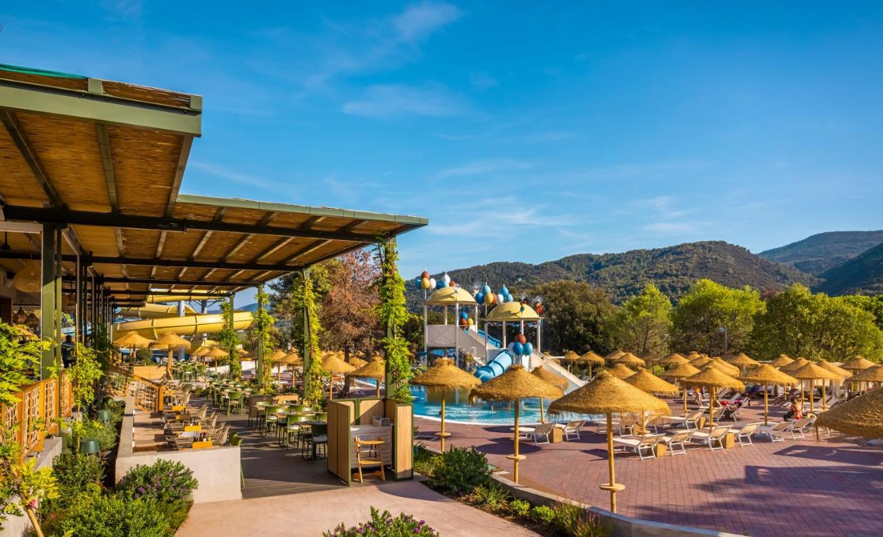 Valamar Amicor Resort Stari Grad  Ngoại thất bức ảnh